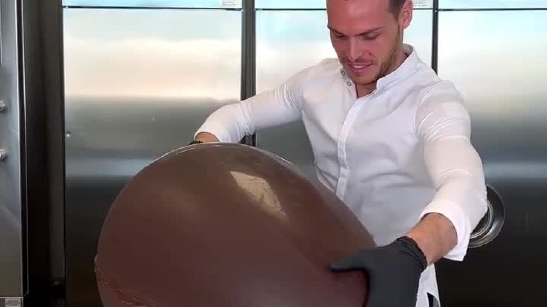 ⁣Amazing. Made with chocolate