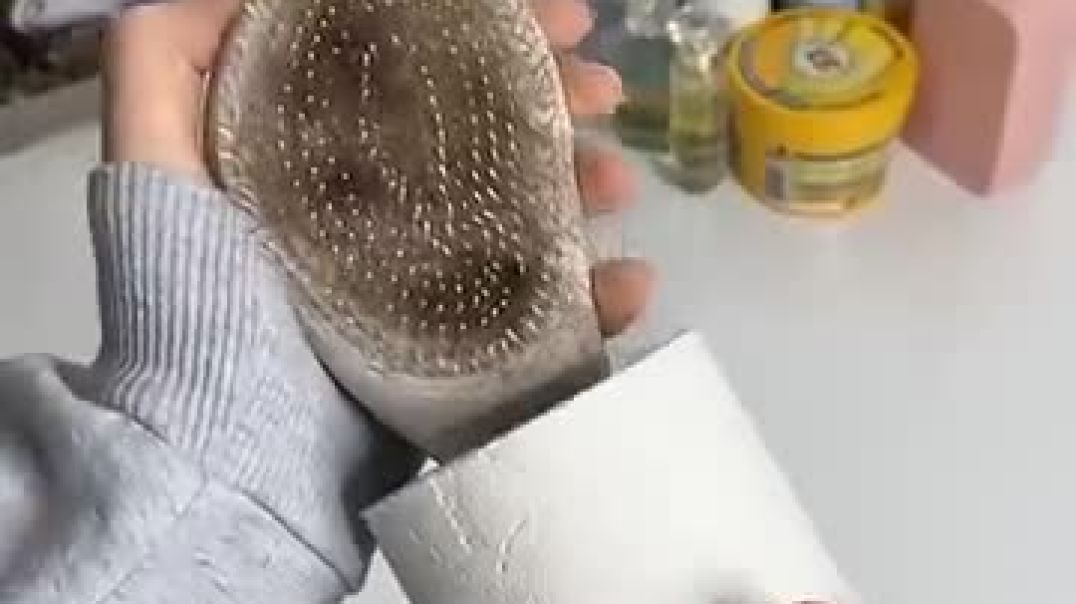Why other hairbrushes even exist🤣 @hairtok @howtomakeabraid @hairstyle