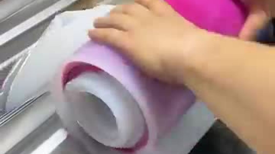 What happens when a little red meets silicone_🤨