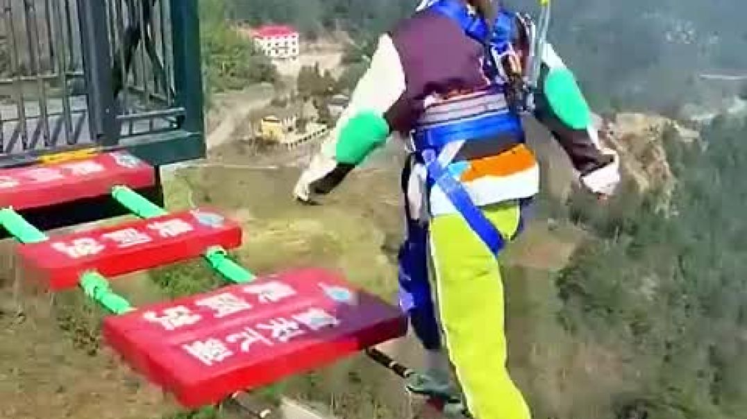 ⁣Sky Bridge Challenge💀_High