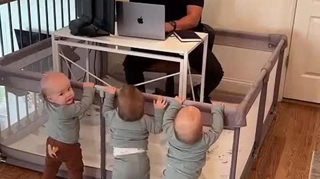⁣How to work at Home with Triplets! 🤣 I found the solution! Almost