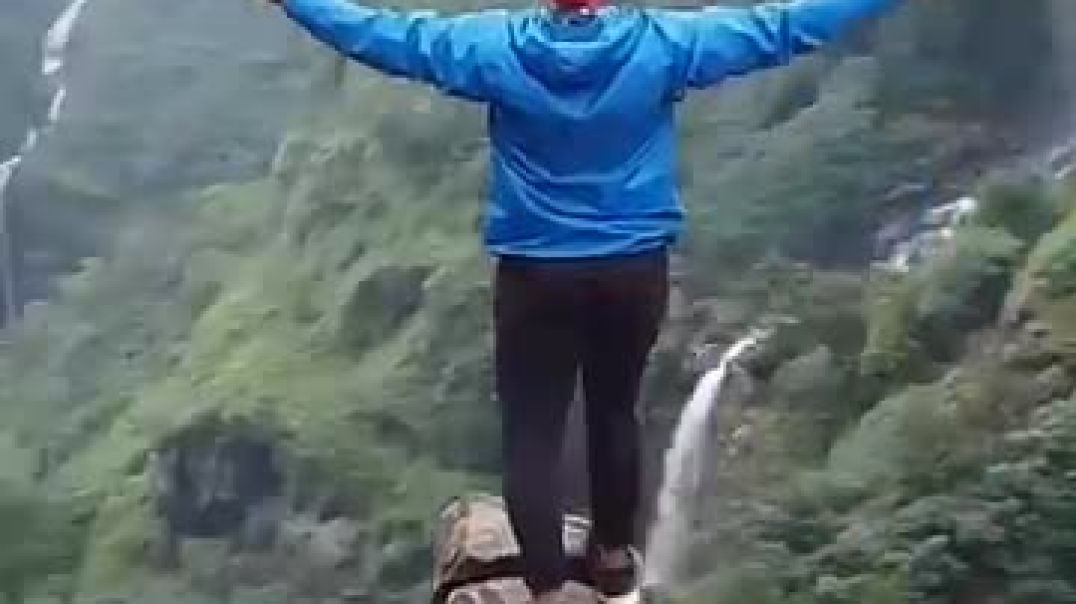 ⁣India's Most thriller😳 waterfall _ @climbing @adventure