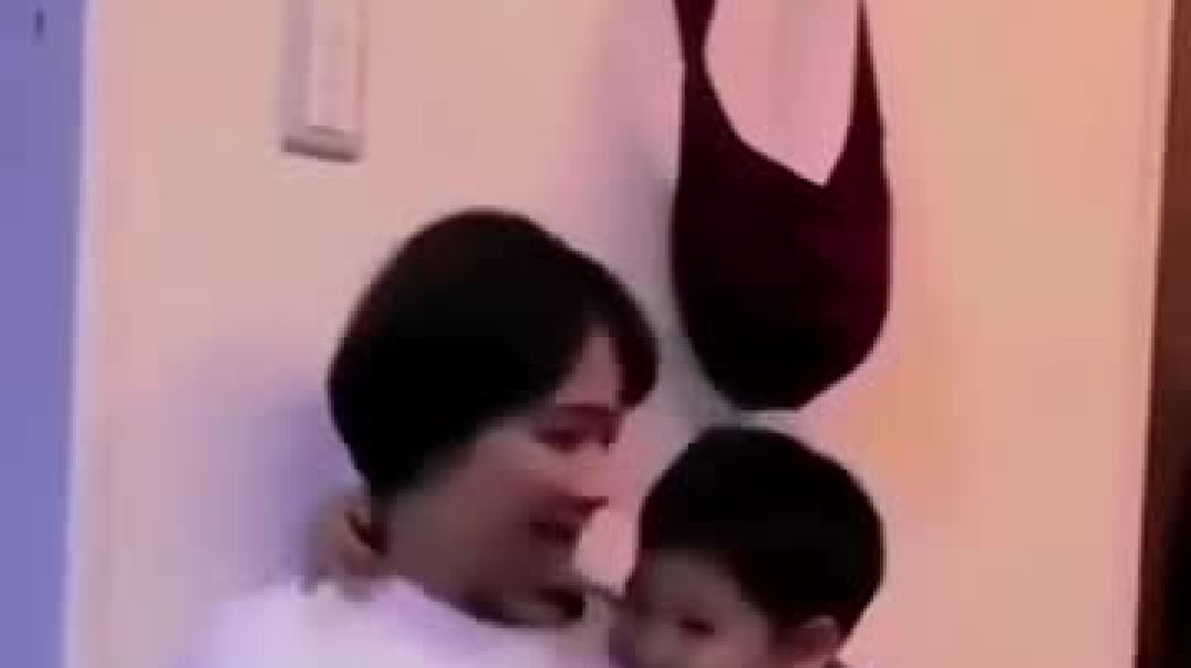 ⁣me as a mother teaching my son how to rizz with his crush 🤣