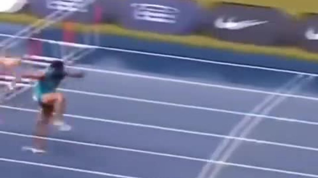 ⁣Tejas wins 😳 gold in mens 110 m hurdles with season best time of 13