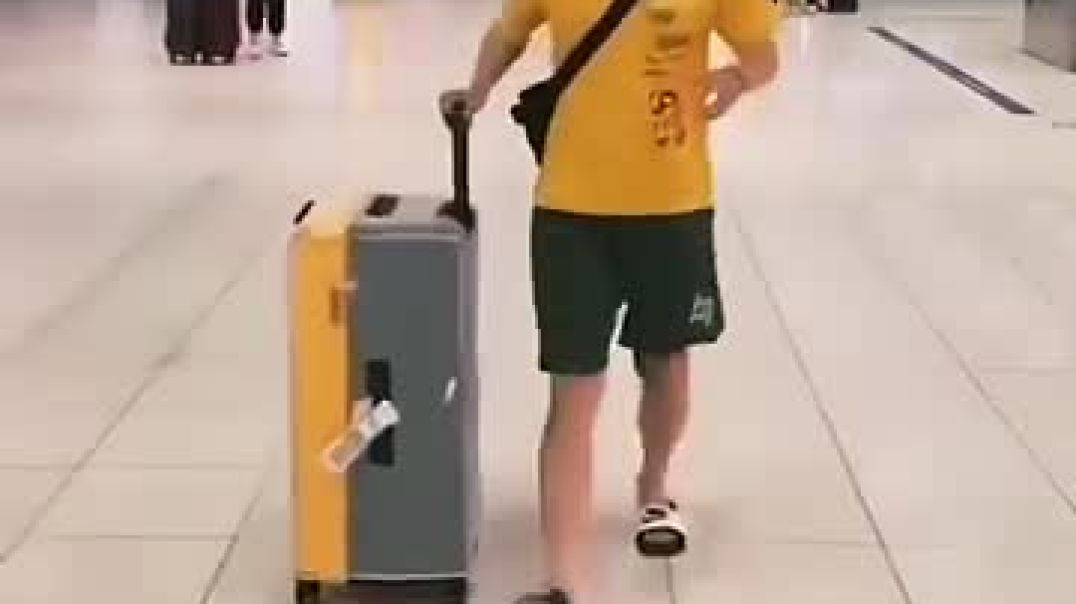 ⁣Laughing Cant Stop