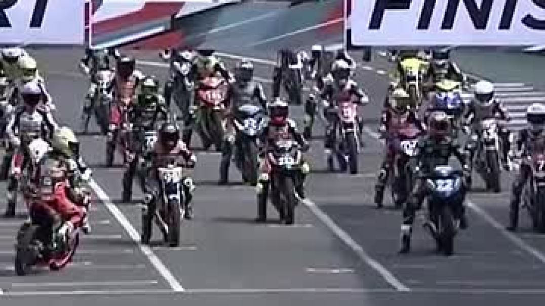 This driver was too polite for someone doing a jump start in the race