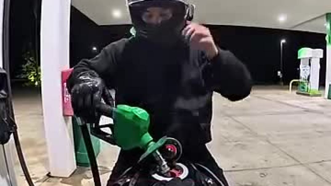 Wyd in this situation_ @bmw @s1k @motorcycle @streetbike @bikelife