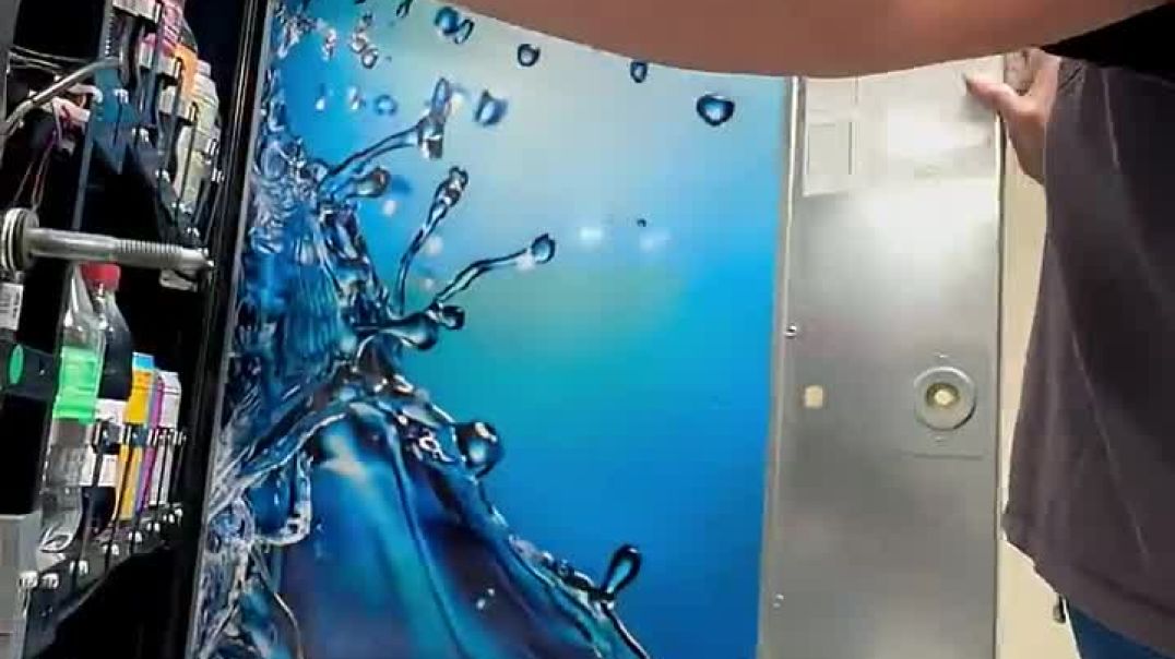 ⁣Hopefully sales pick up soon! @vendingmachine @vending @passiveincome @sideh_HD