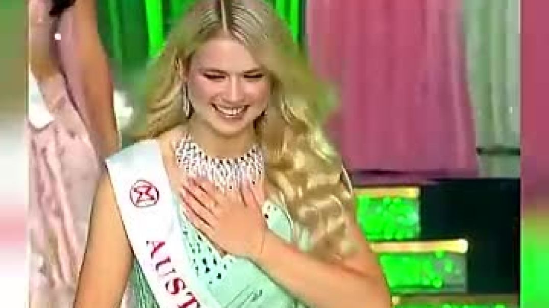 Miss World Australia Kristen Wright stuns in saree at 71st Miss World in Ind