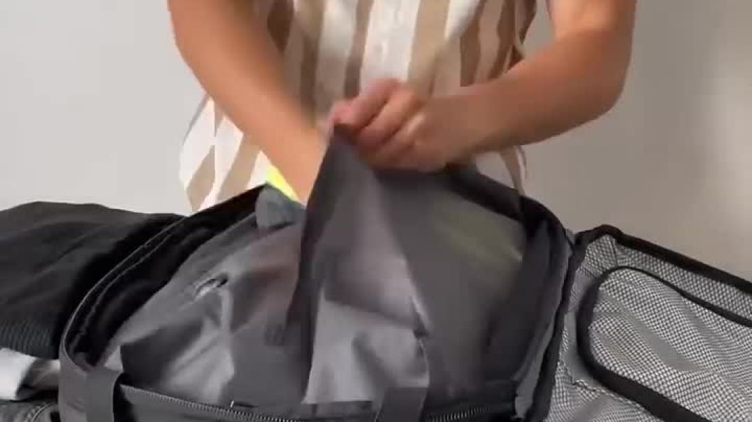 ⁣The travel bag airlines don’t want you to find out about